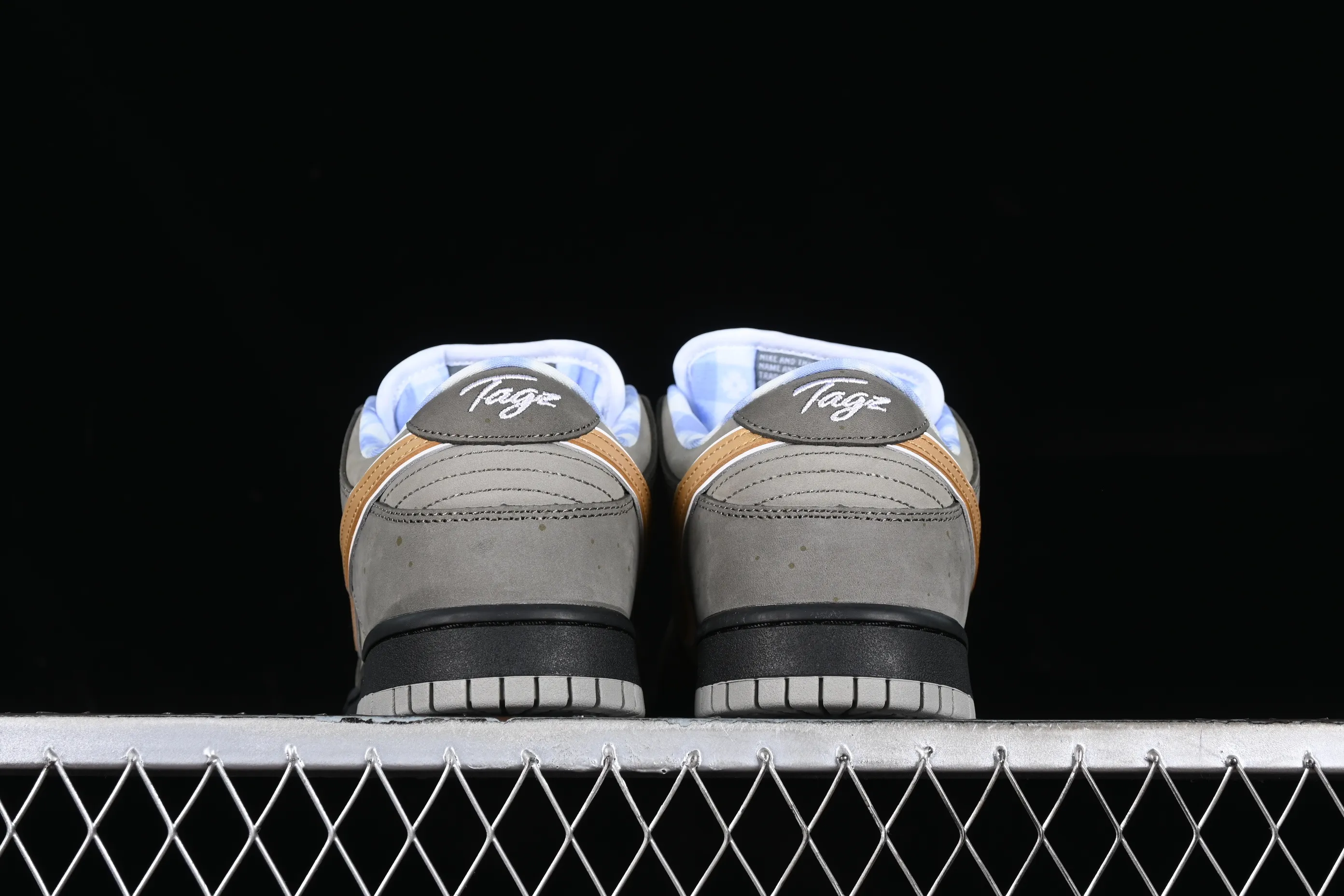 All Categories Nk SB Dunk Series Nk SB Dunk Low Low-top sneakers C version Concepts x SB Dunk Low "Gray Lobster" Gray lobster SB low-top sports and leisure sneakers BV1310-105